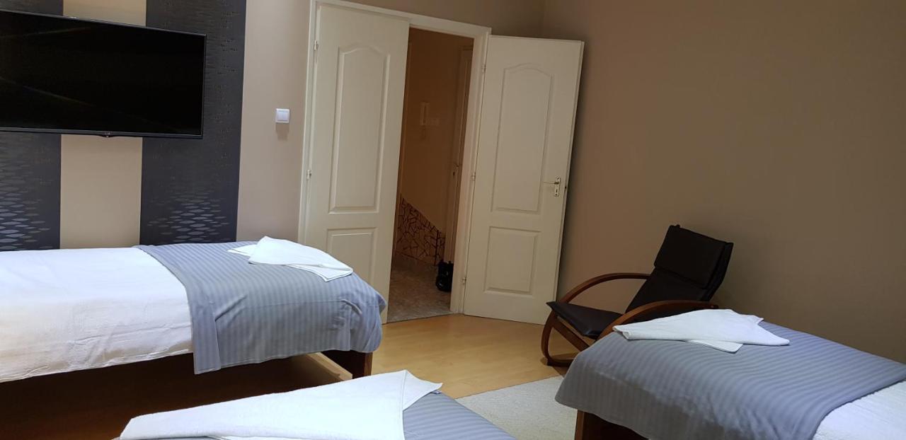 컬로처 Alice Vendeghaz B&B 외부 사진
